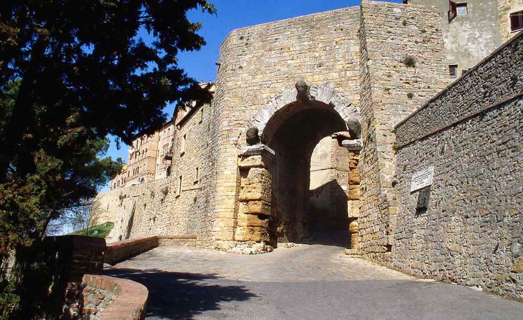 Suite Apartment Castello Volterra Exterior photo